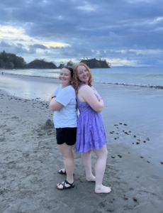 Alexa Powers (left) and Eliza Bettis (right) pictured on the beach in Costa Rica